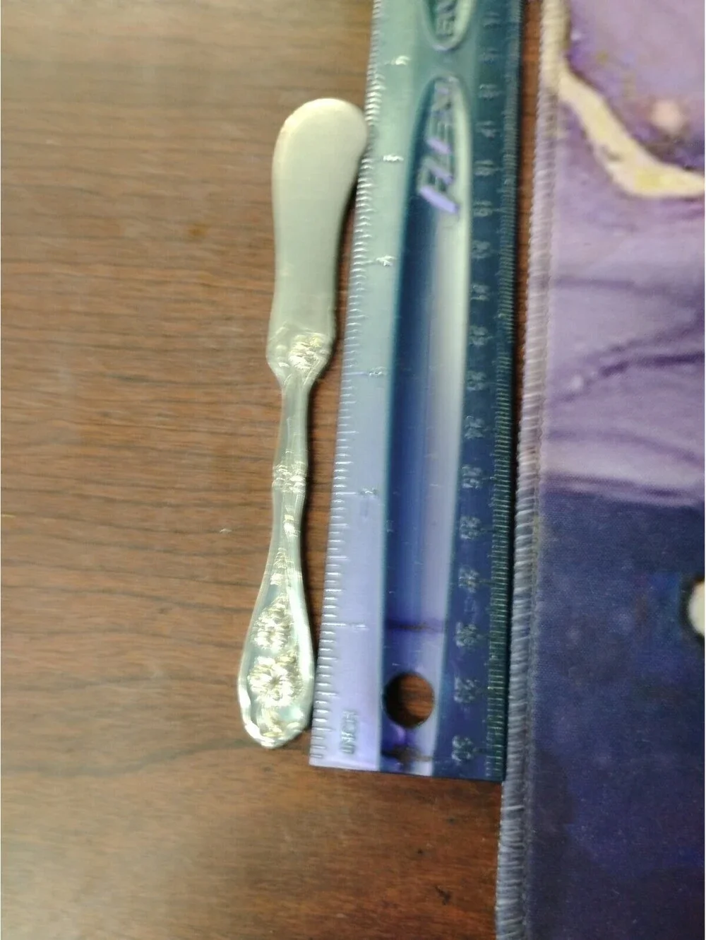 1902 WM Rogers Victorian Floral Pattern Butter/Jelly Spreaders. Silver Plated